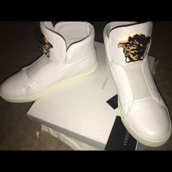 🎊Host Pick 🔥Men’s Versace palazzo sneakers🔥 - Picture 6 of 8